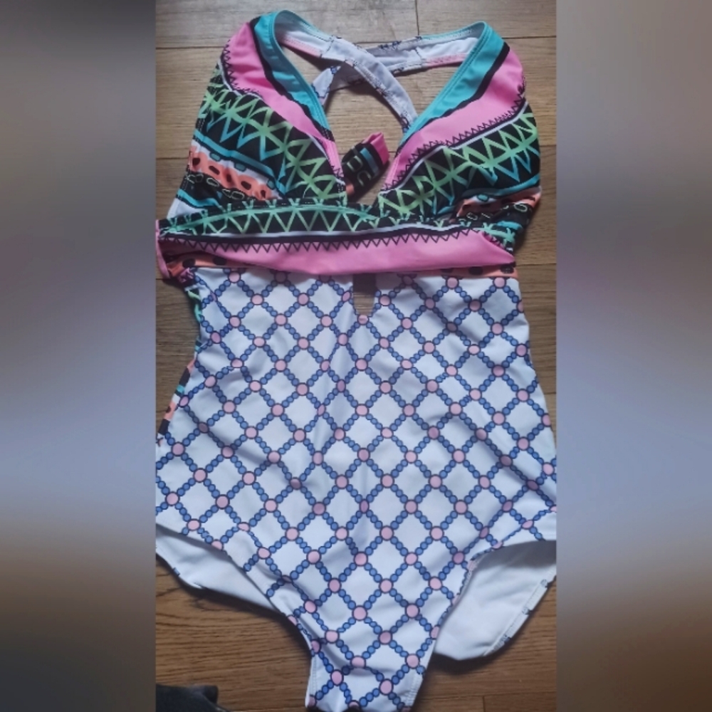 Women Swimsuit Size L New Without Tag